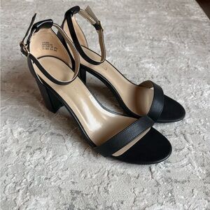 Dream Pairs Black Ankle Strap Heels